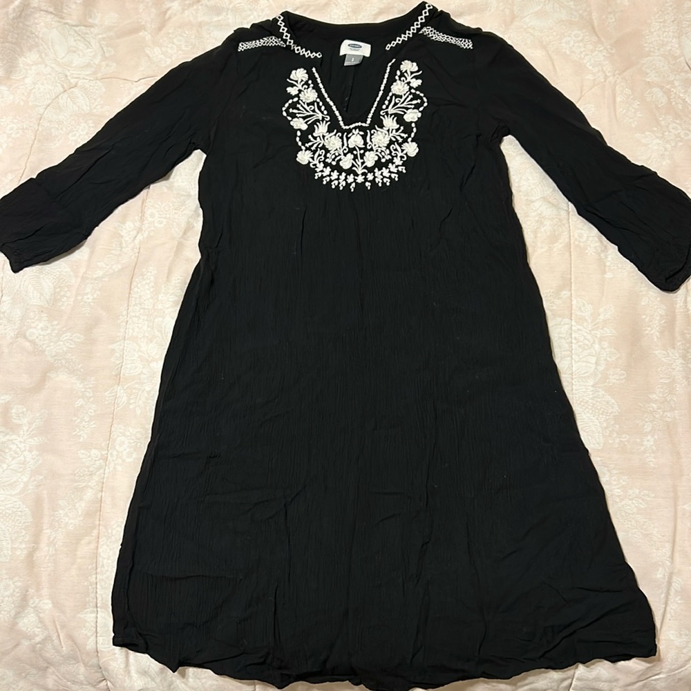 Old navy’s beautiful Embroidered dress